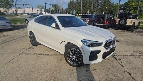 Mineral White Metallic 2022 BMW X6 xDrive40i