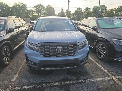 Sonic Gray Pearl 2024 Honda Ridgeline TrailSport