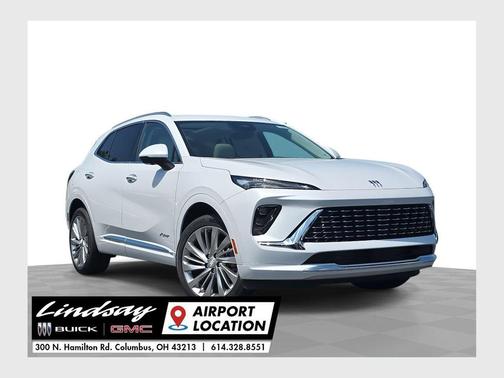 Iridescent White Tricoat 2026 Buick Envision Avenir AWD