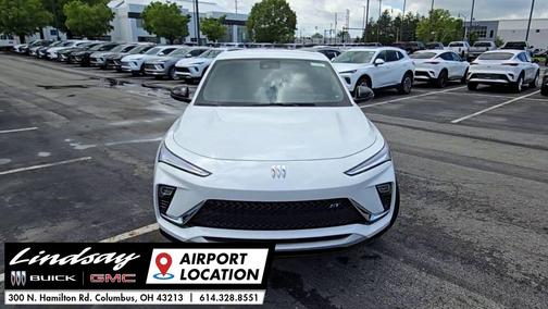 Summit White 2026 Buick Envista Sport Touring FWD