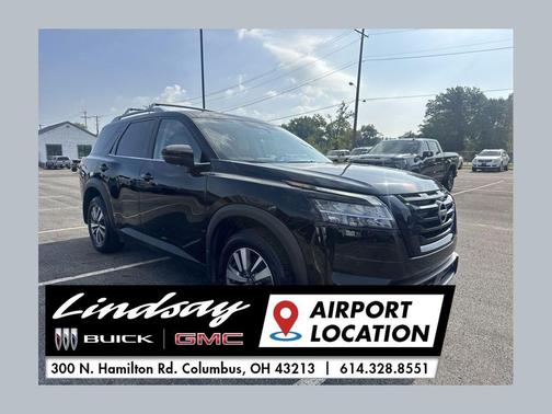 Super Black 2023 Nissan Pathfinder SL 4WD