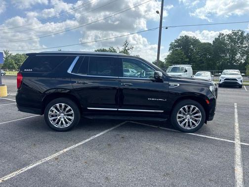 Onyx Black 2022 GMC Yukon Denali