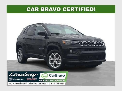 Diamond Black Crystal Pearlcoat 2024 Jeep Compass Latitude