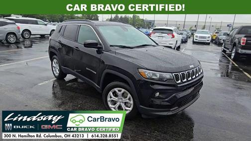 Diamond Black Crystal Pearlcoat 2024 Jeep Compass Latitude