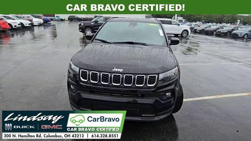 Diamond Black Crystal Pearlcoat 2024 Jeep Compass Latitude