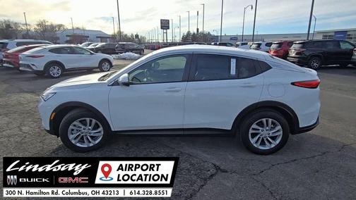 Summit White 2026 Buick Envista Preferred FWD
