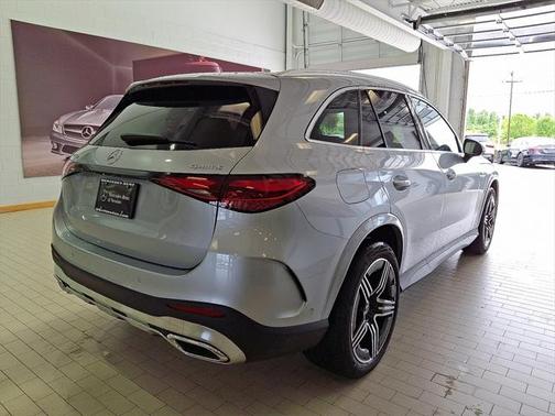 2025 Mercedes-Benz GLC 350e Base