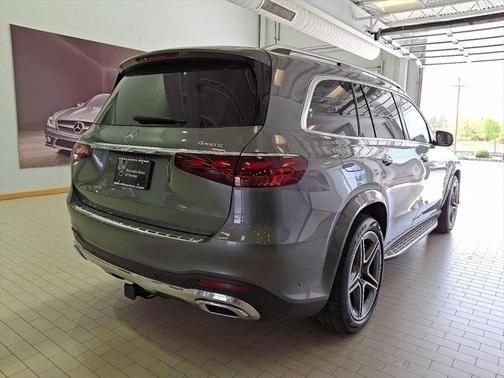 2025 Mercedes-Benz GLS 450 4MATIC