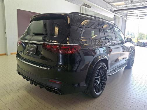 2026 Mercedes-Benz AMG GLS 63 Base