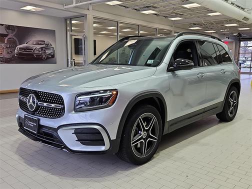 2025 Mercedes-Benz GLB 250 4MATIC