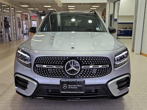2025 Mercedes-Benz GLB 250 4MATIC