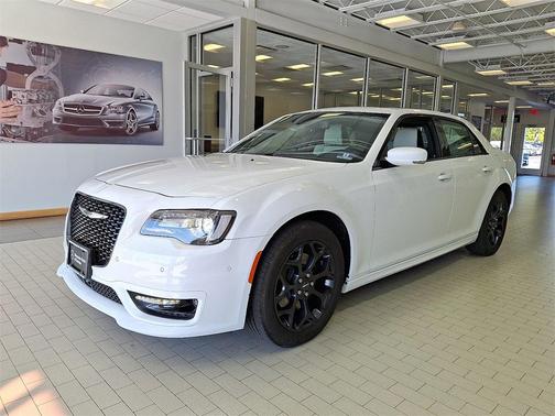 2019 Chrysler 300 S