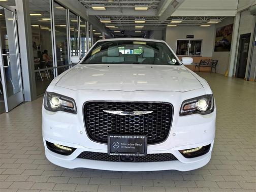 2019 Chrysler 300 S