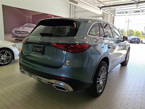 2026 Mercedes-Benz GLC 300 4MATIC