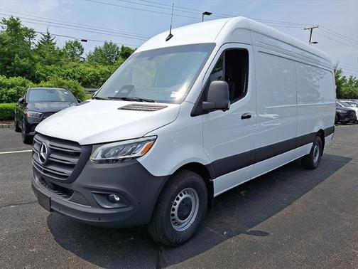 2025 Mercedes-Benz Sprinter 2500 High Roof
