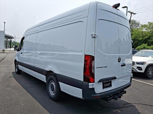 2025 Mercedes-Benz Sprinter 2500 High Roof