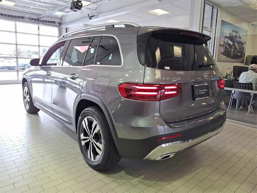 2026 Mercedes-Benz GLB 250 4MATIC