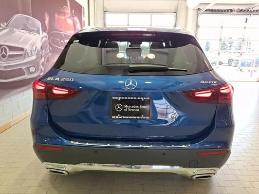 Starling Blue Metallic 2025 Mercedes-Benz GLA 250 4MATIC
