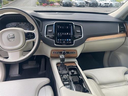 2020 Volvo XC90 T6 Inscription
