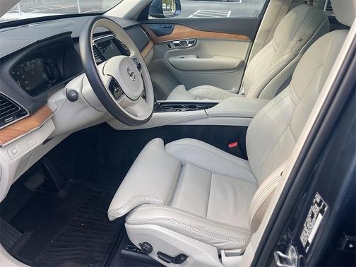 2020 Volvo XC90 T6 Inscription