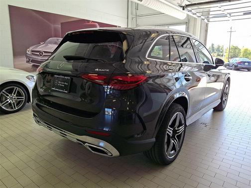 2026 Mercedes-Benz GLC 300 4MATIC