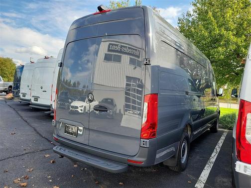 2025 Mercedes-Benz Sprinter 2500 High Roof