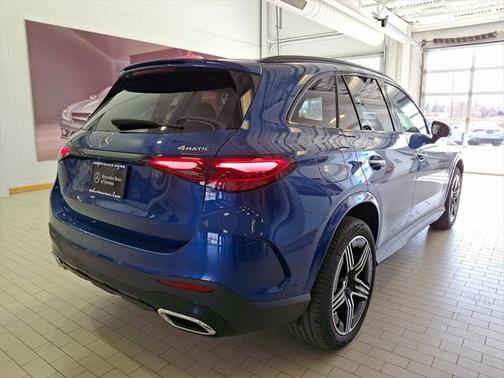 2025 Mercedes-Benz GLC 300 4MATIC