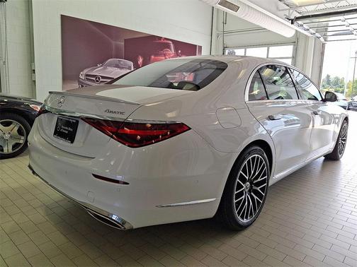 2026 Mercedes-Benz S-Class 4MATIC