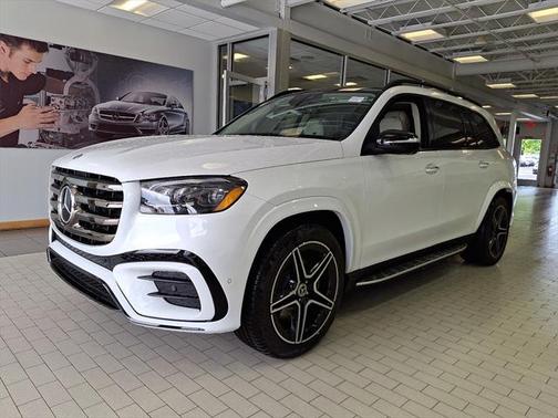 2025 Mercedes-Benz GLS 450 4MATIC