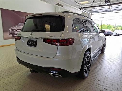 2025 Mercedes-Benz GLS 450 4MATIC