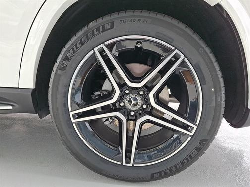 2026 Mercedes-Benz GLS 450 4MATIC