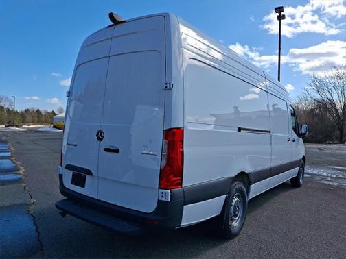 2025 Mercedes-Benz Sprinter 2500 High Roof