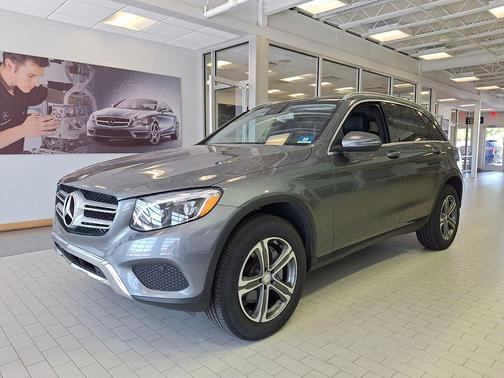Selenite Grey Metallic 2016 Mercedes-Benz GLC 300 4MATIC