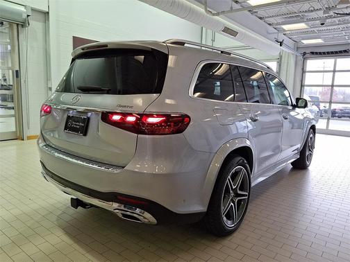 2025 Mercedes-Benz GLS 450 4MATIC