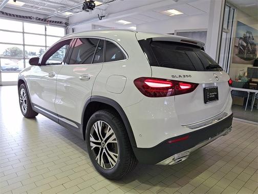 2026 Mercedes-Benz GLA 250 4MATIC