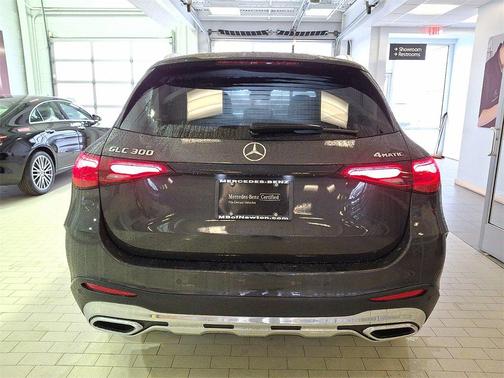 2025 Mercedes-Benz GLC 300 4MATIC