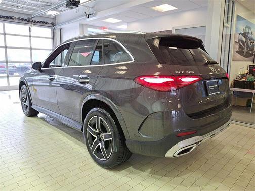 2025 Mercedes-Benz GLC 300 4MATIC