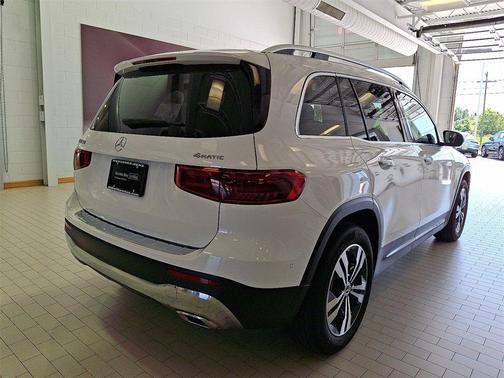 2025 Mercedes-Benz GLB 250 4MATIC