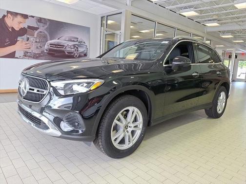 2025 Mercedes-Benz GLC 300 4MATIC