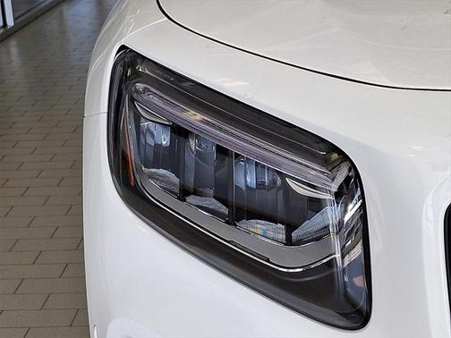 2025 Mercedes-Benz GLB 250 4MATIC