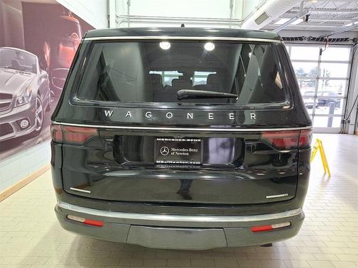 2022 Jeep Wagoneer Series III 4x4