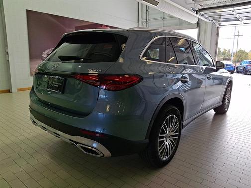 2026 Mercedes-Benz GLC 300 4MATIC