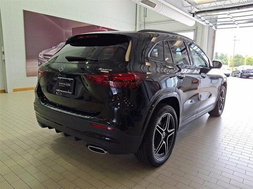 2025 Mercedes-Benz GLA 250 4MATIC