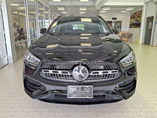 2025 Mercedes-Benz GLA 250 4MATIC