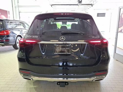 Black 2026 Mercedes-Benz GLE 450 4MATIC