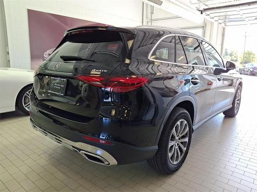 2026 Mercedes-Benz GLC 300 4MATIC