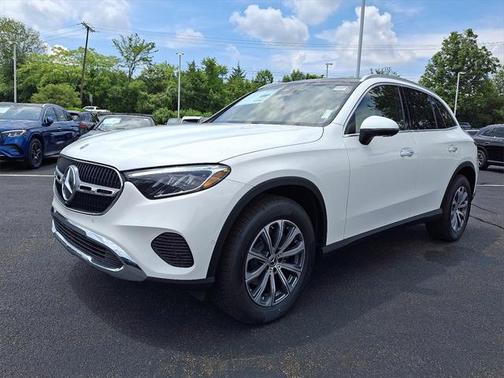 2025 Mercedes-Benz GLC 300 4MATIC