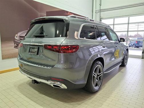 2026 Mercedes-Benz GLS 450 4MATIC