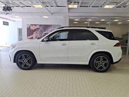 2025 Mercedes-Benz GLE 450e 4MATIC