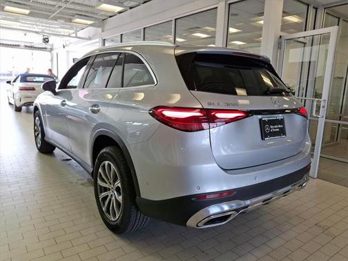 2025 Mercedes-Benz GLC 300 4MATIC